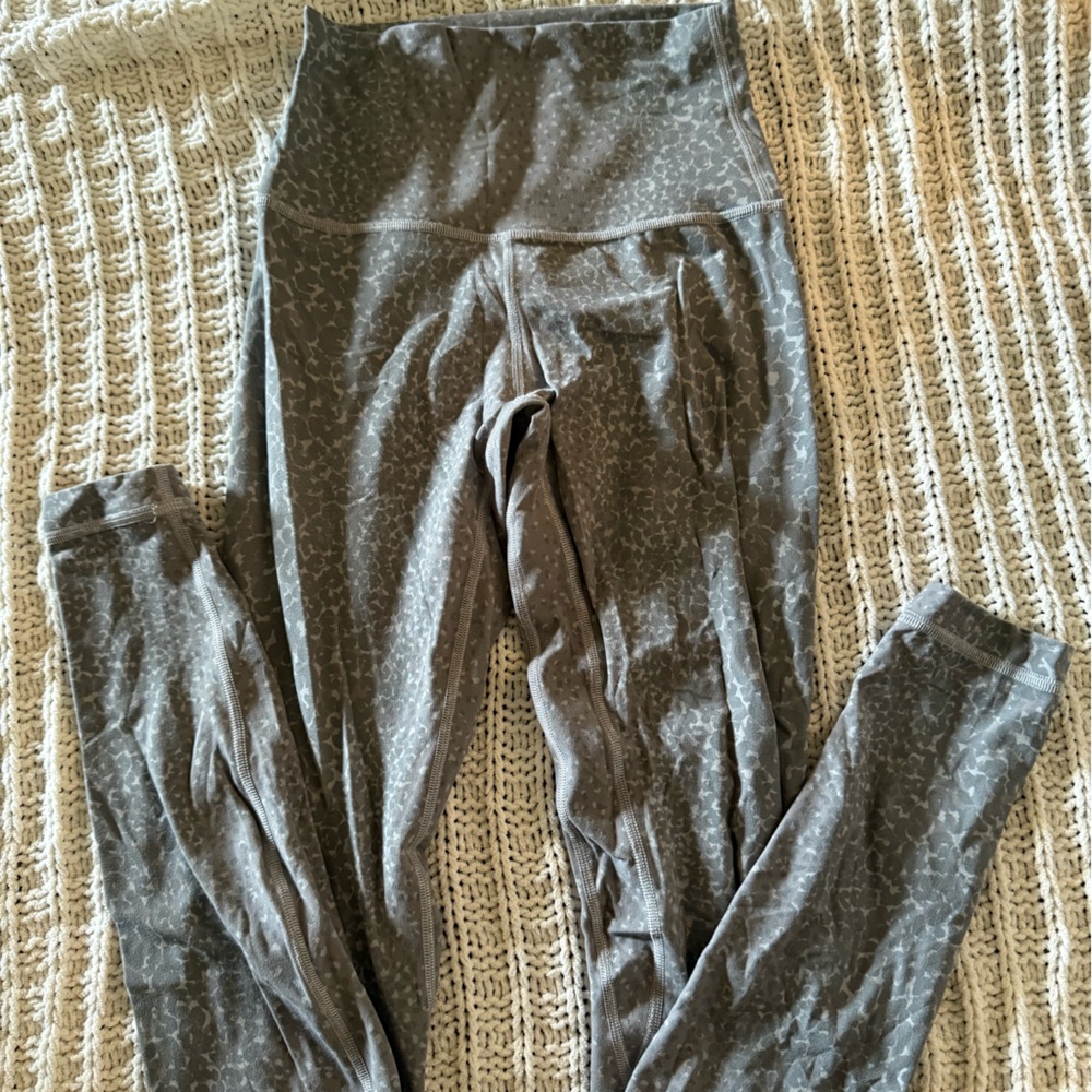 Lululemon leggings.